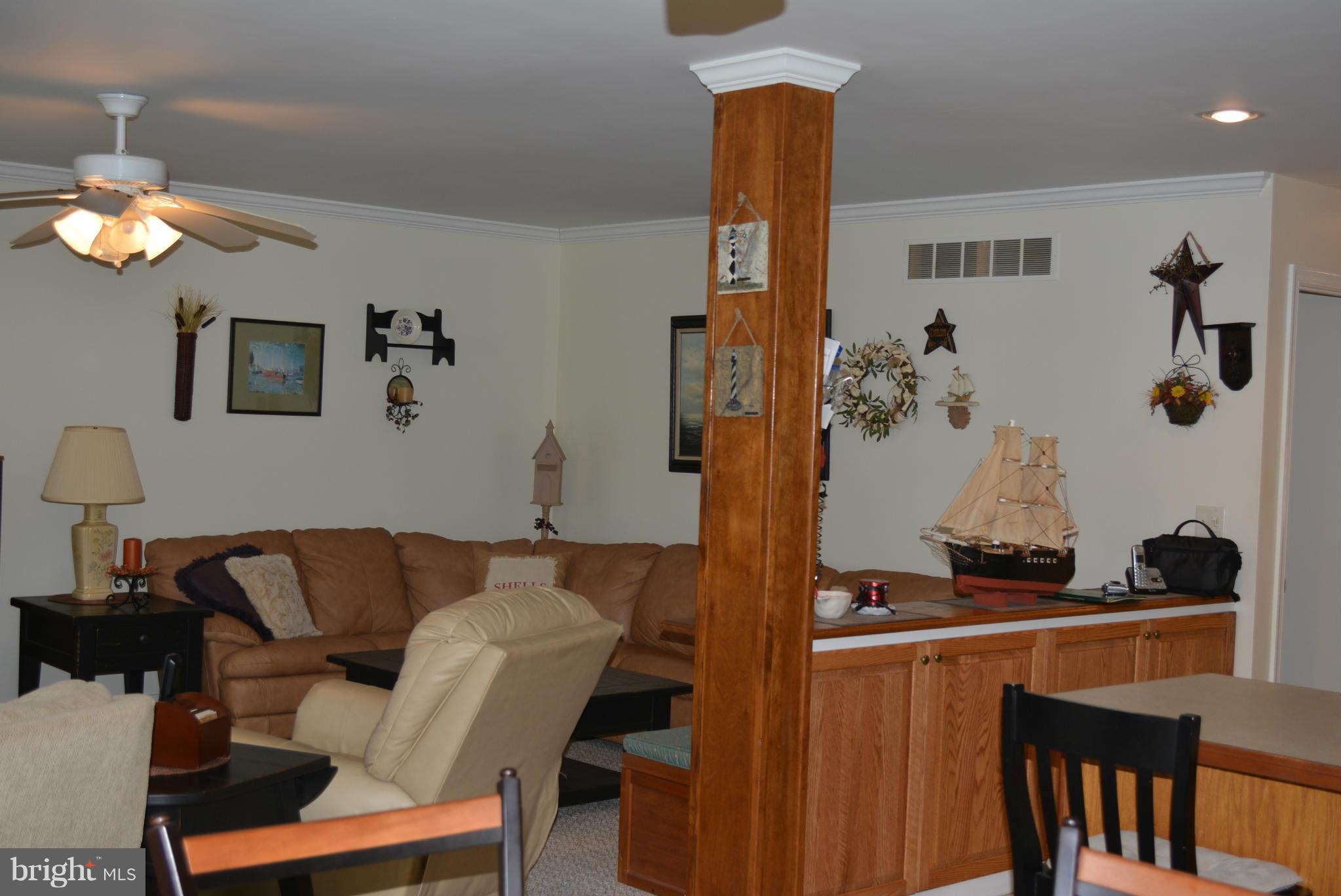 98 South Shore Road Elkton, MD 21921 - Photo 12 of 17 Living Room