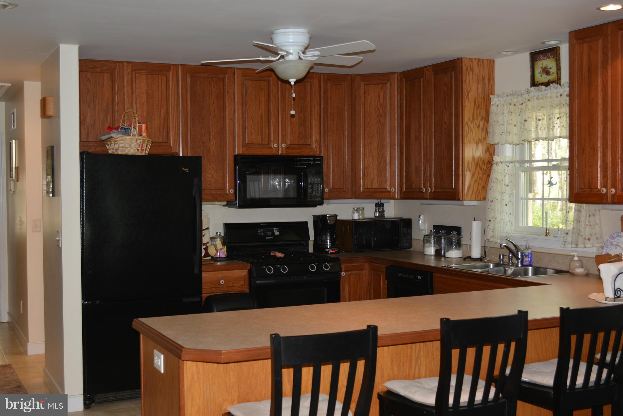 98 South Shore Road Elkton, MD 21921 - Photo 17 of 17 Kitchen