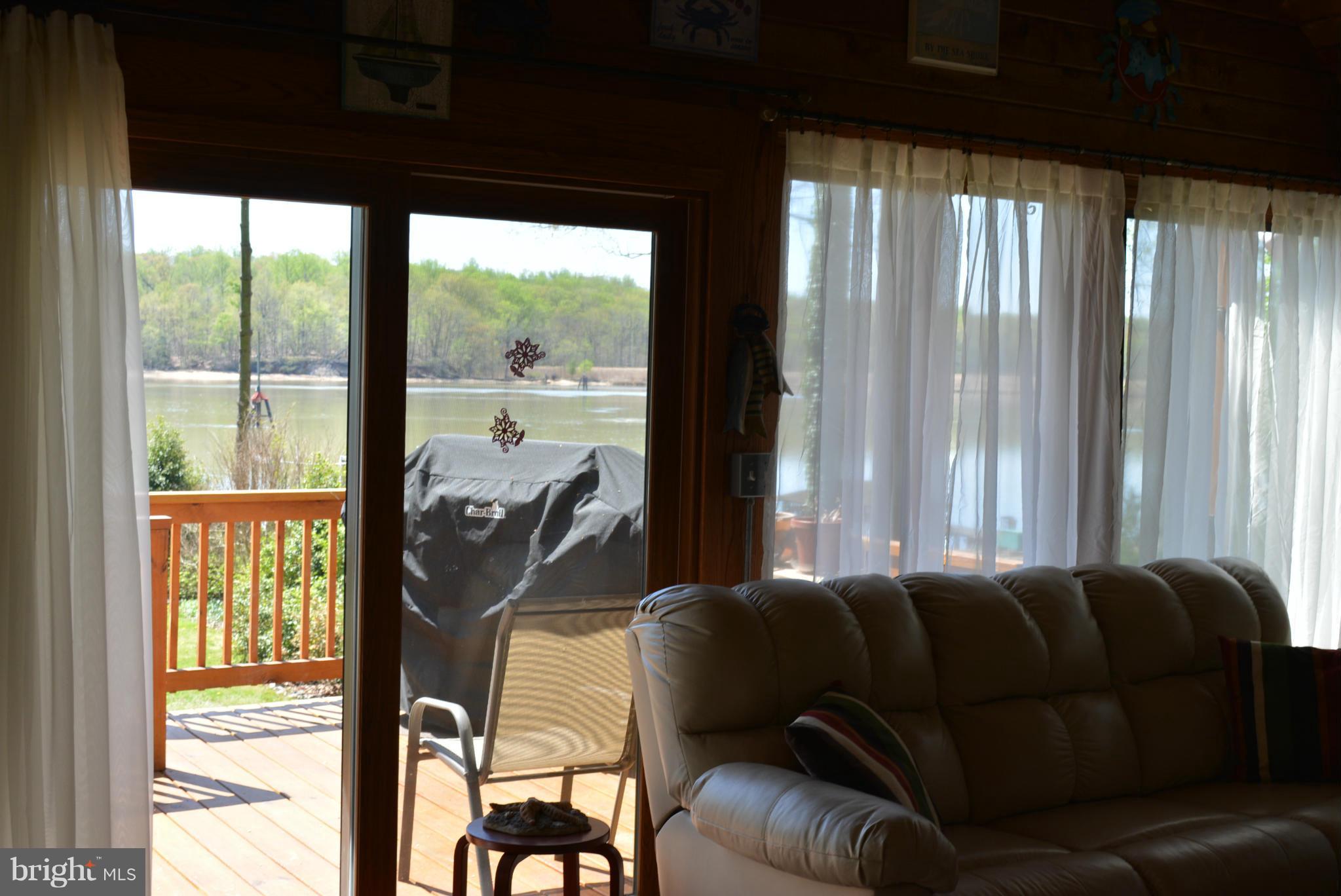 98 South Shore Road Elkton, MD 21921 - Photo 9 of 17 Enclose porch