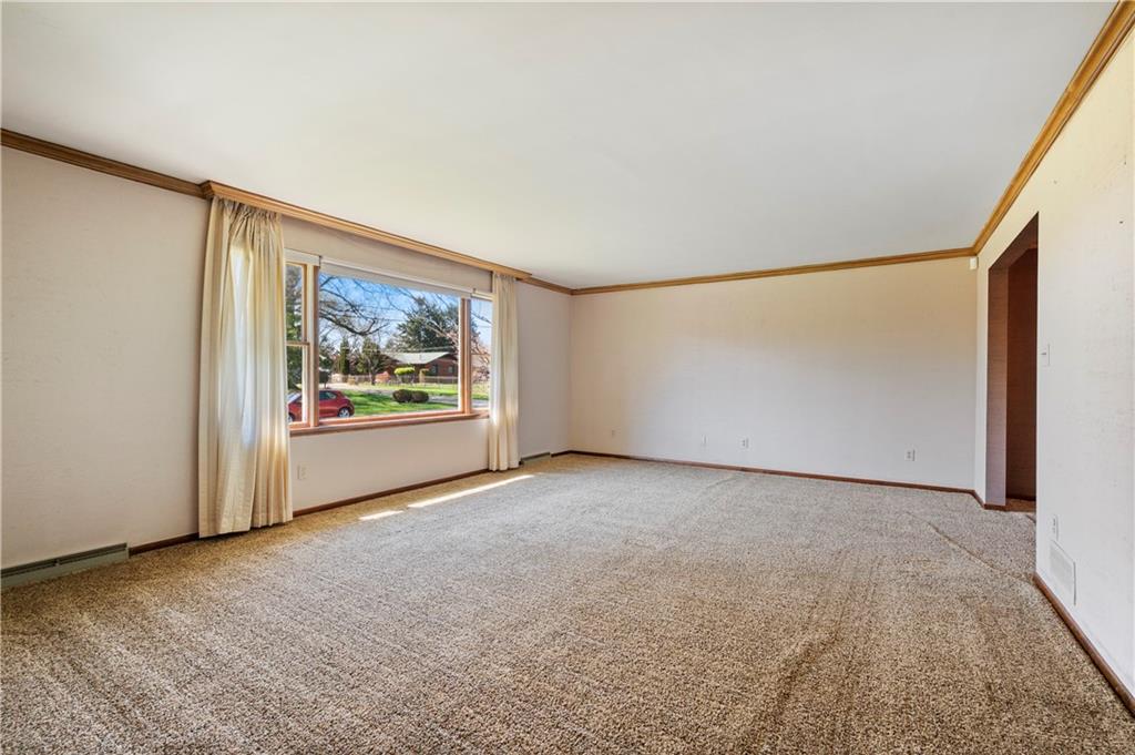 1241 Highland Road Monongahela, PA 15063 - Photo 6 of 40 Living room.