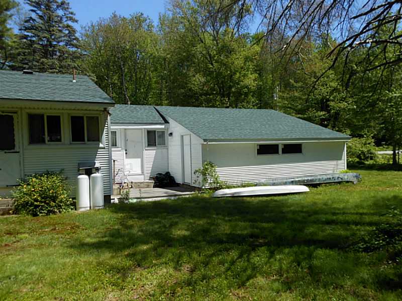 15 William Henry Road Scituate, RI 02857 - Photo 4 of 18 Exterior Back.