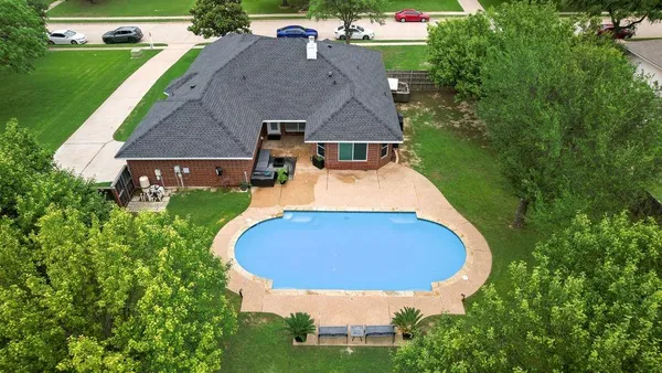 $460,000 | 1130 High Knoll Drive, Midlothian, TX 76065