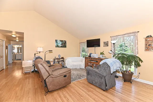 $519,000 | W5074 Hawk Road, La Grange, WI 53121