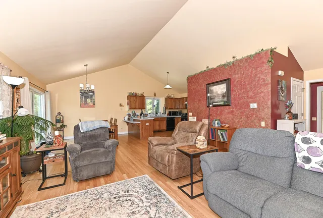 $519,000 | W5074 Hawk Road, La Grange, WI 53121