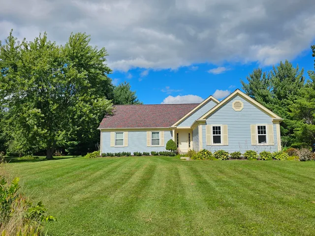 $519,000 | W5074 Hawk Road, La Grange, WI 53121