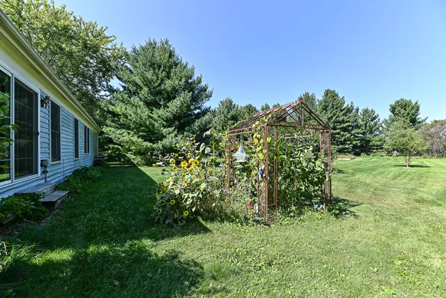 $519,000 | W5074 Hawk Road, La Grange, WI 53121