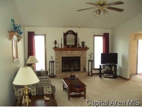 1105 Dani Lane Springfield, IL 62712 - Photo 3 of 6