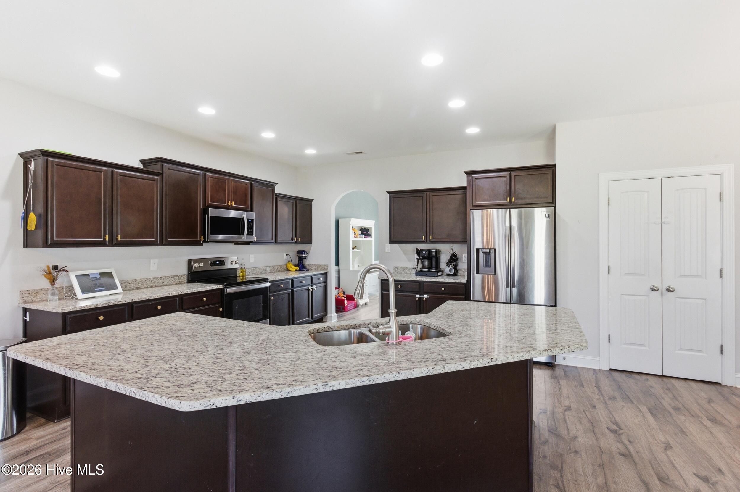 2012 Snapper Street New Bern, NC 28562 - Photo 11 of 44 10_img_2261