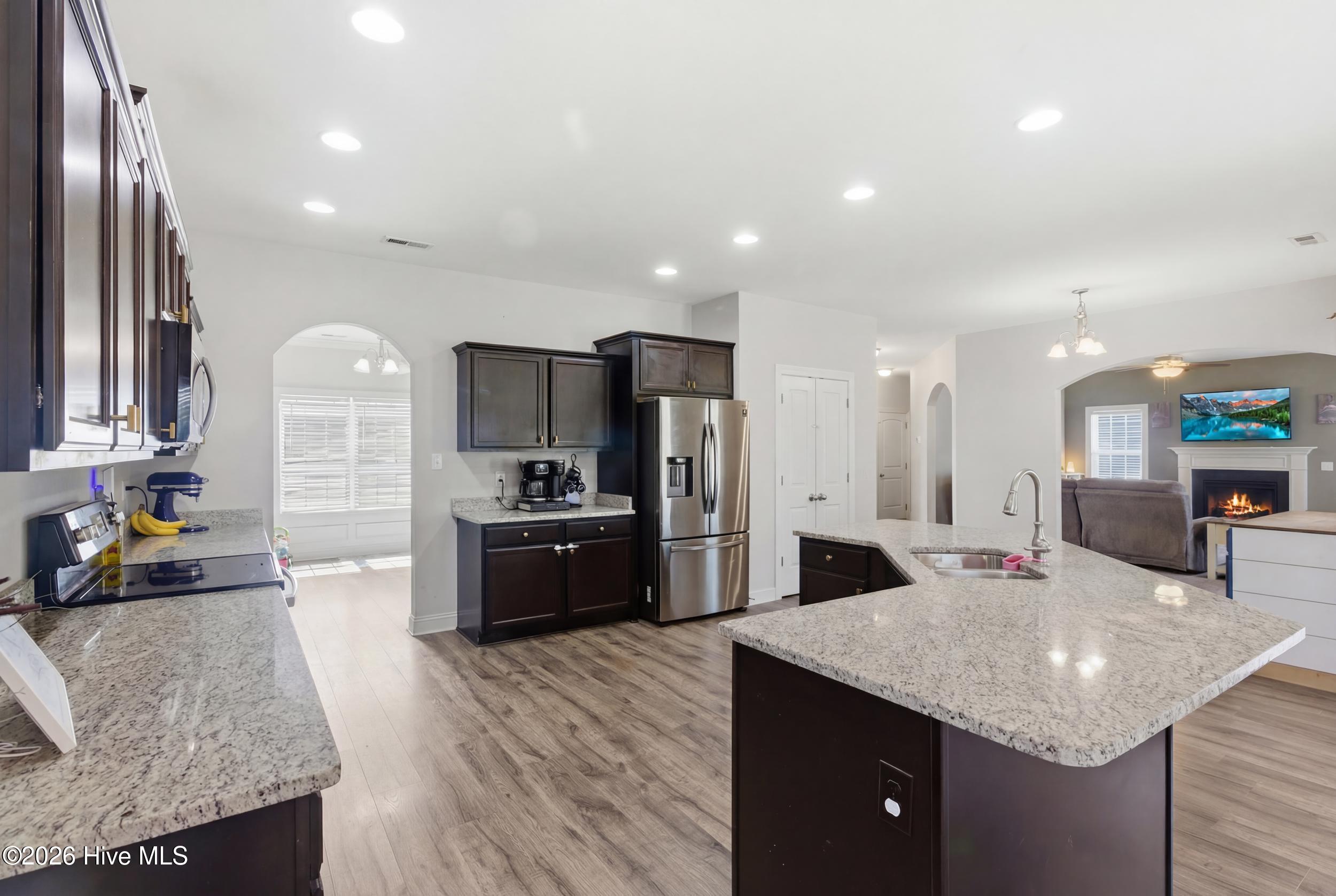 2012 Snapper Street New Bern, NC 28562 - Photo 12 of 44 11_img_2264_reedit_e29d6448