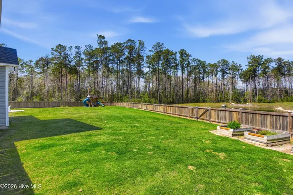 $2,400 | 2012 Snapper Street, New Bern, NC 28562