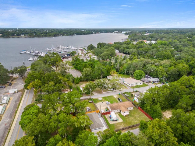 $1,950 | 305 Willingham Drive, Niceville, FL 32578