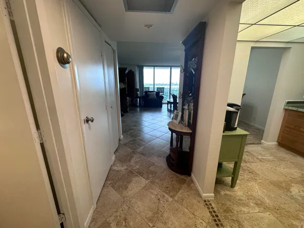 $2,400 | 5440 North Ocean Drive, Unit 603, Singer Island, FL 33404