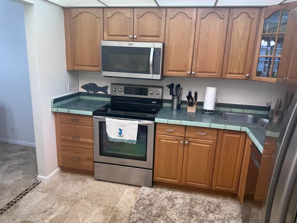$2,400 | 5440 North Ocean Drive, Unit 603, Singer Island, FL 33404