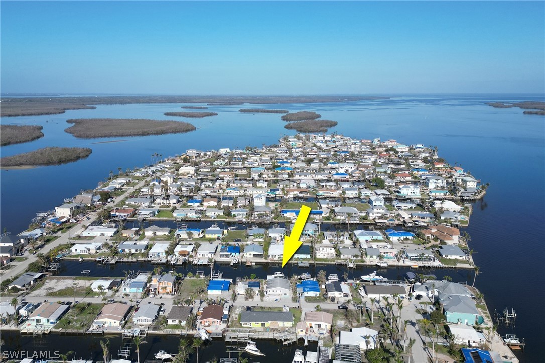 2574 Bayshore Drive Matlacha, FL 33993 - Photo 38 of 43 a view of a city