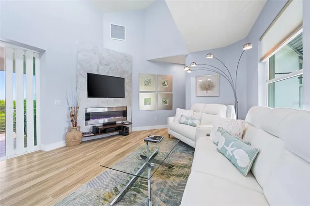 $1,585,000 | 10101 Eagle Preserve Drive, Englewood, FL 34224