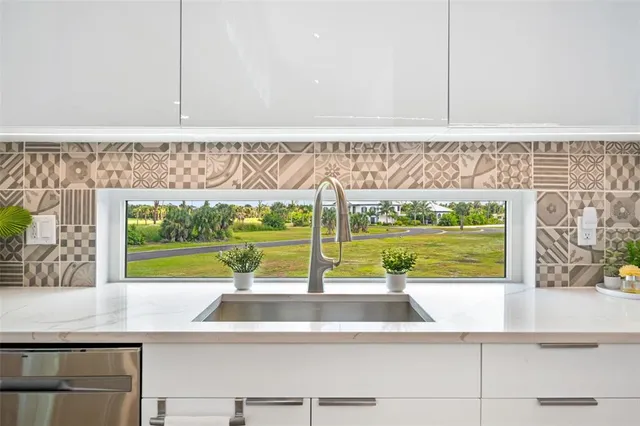 $1,585,000 | 10101 Eagle Preserve Drive, Englewood, FL 34224