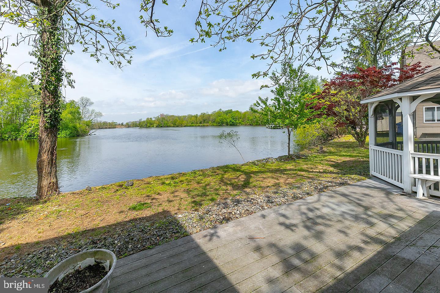 8 Island Road Bridgeport, NJ 08014 - Photo 8 of 26 Gallery Image 8