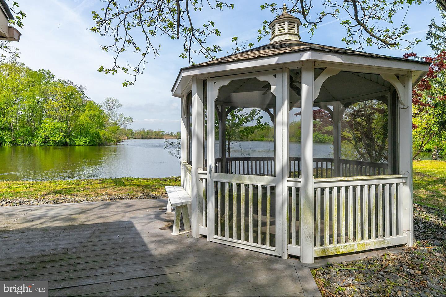 8 Island Road Bridgeport, NJ 08014 - Photo 9 of 26 Gallery Image 9