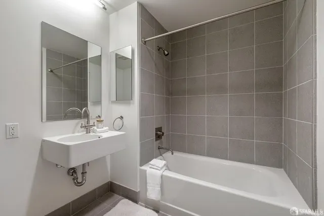 $7,995 | 501 Beale Street, Unit 9D, San Francisco, CA 94105