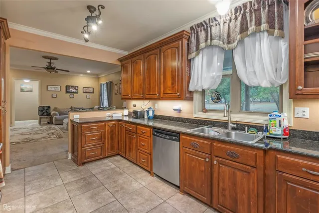 $450,000 | 12168 Highway 157, Princeton, LA 71067