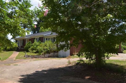 1120 Gibbs Road Wellford, SC 29385 - Photo 1 of 9