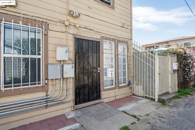 $699,000 | 1820 International Boulevard, Oakland, CA 94606