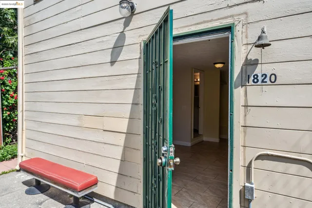 $699,000 | 1820 International Boulevard, Oakland, CA 94606