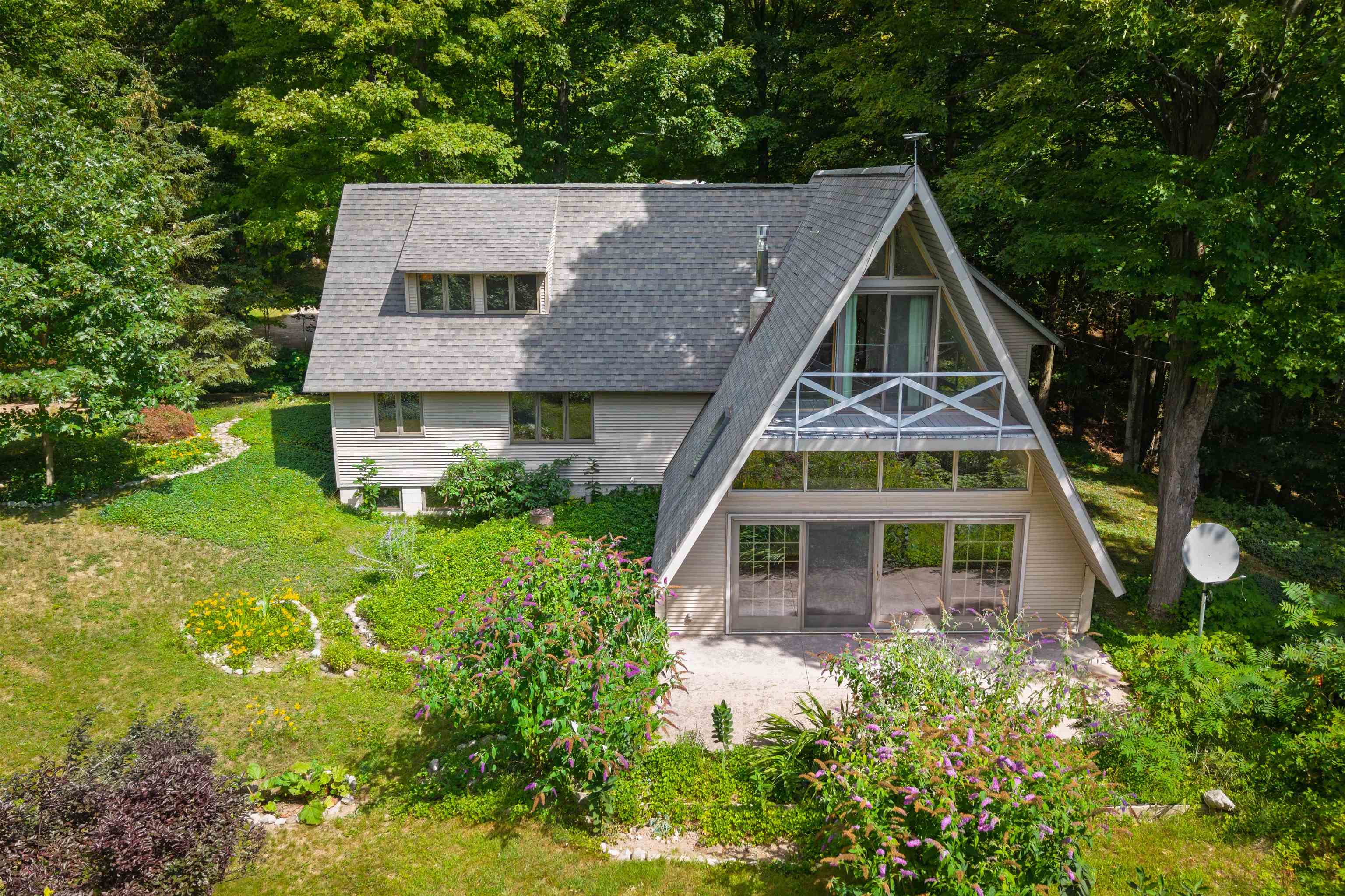 3618 South Maple Valley Road Suttons Bay, MI 49682 - Photo 1 of 74 1950236-605e54e2-a8bc-444e-85a2-13fdca2c9f42.JPG