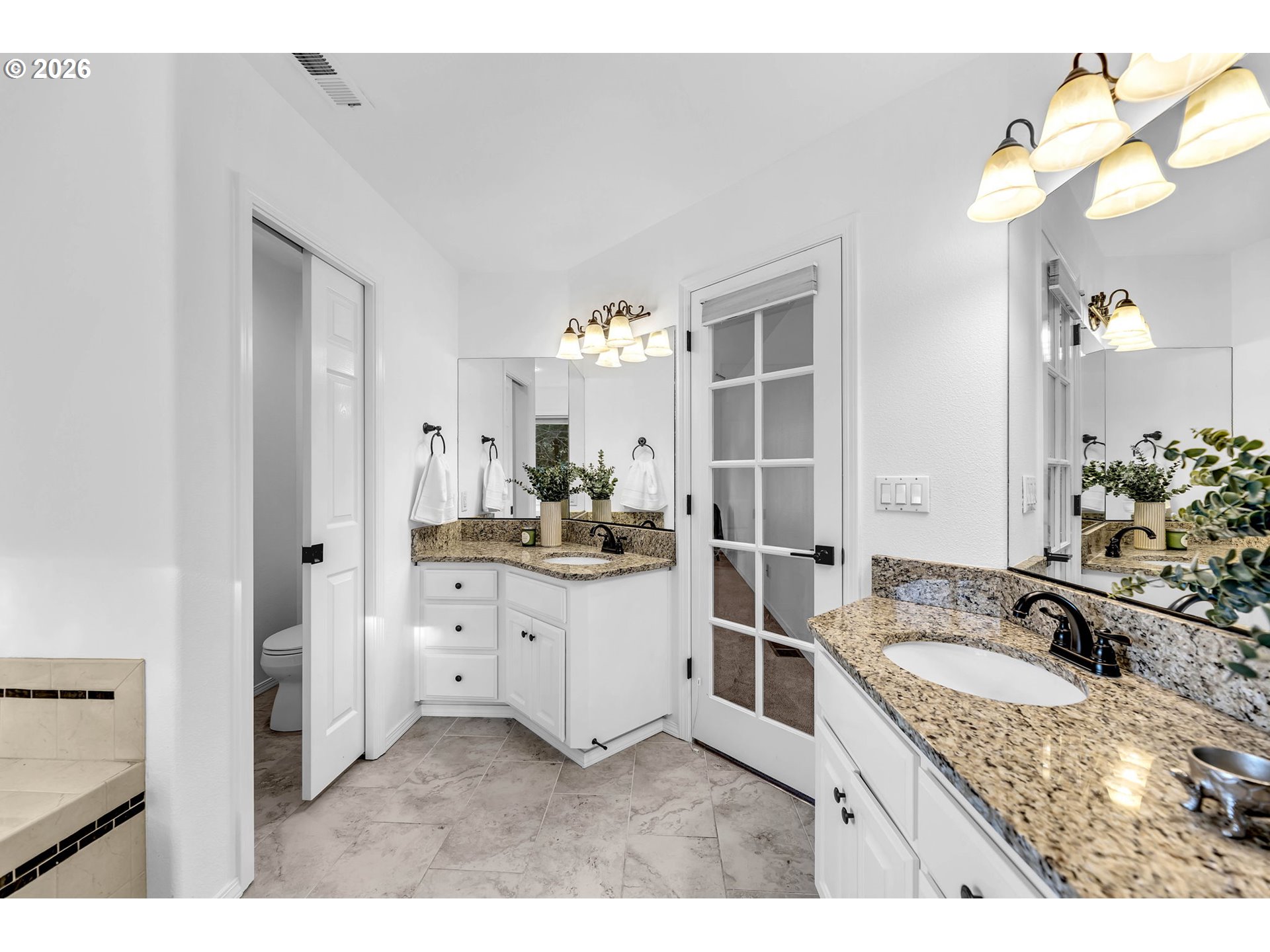 2338 Northwest 47th Avenue Camas, WA 98607 - Photo 33 of 48 Owner's Suite Bathroom