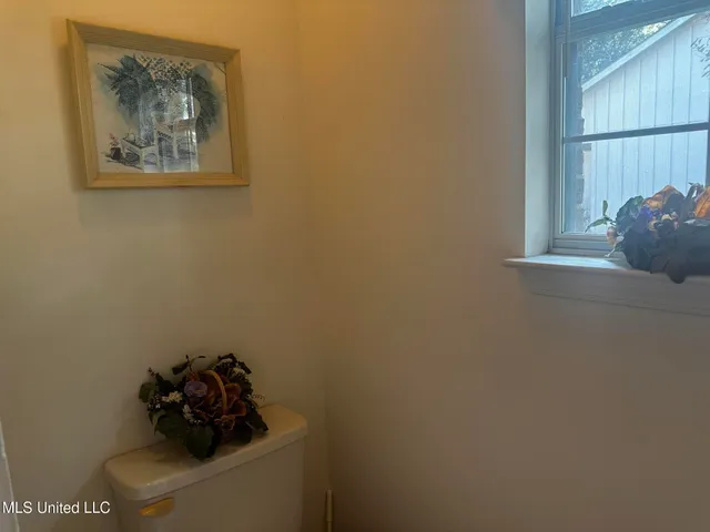 $225,000 | 2240 Brookside Drive, Gautier, MS 39553