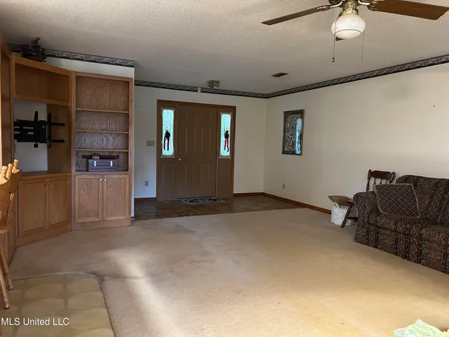 $225,000 | 2240 Brookside Drive, Gautier, MS 39553