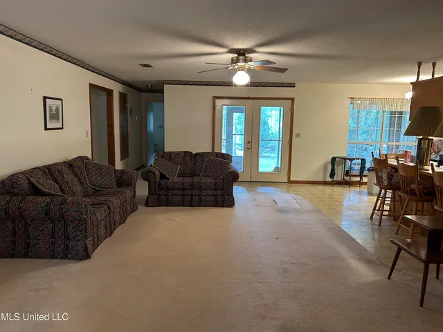 $225,000 | 2240 Brookside Drive, Gautier, MS 39553