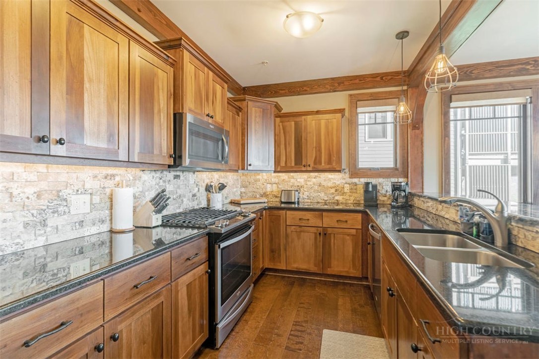 171 Falcon Trace, Unit C411 Boone, NC 28607 - Photo 9 of 45
