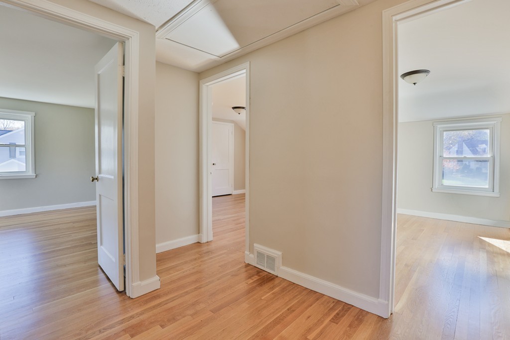 15 Elmcrest Road Wakefield, MA 01880 - Photo 19 of 30 Gallery Image 19