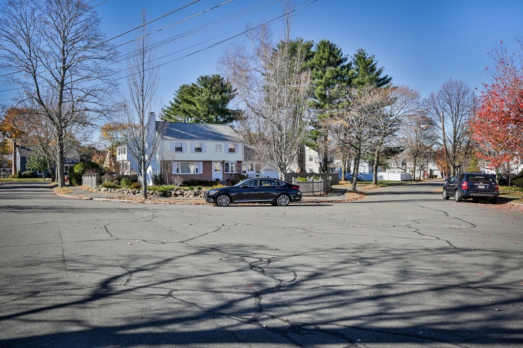 15 Elmcrest Road Wakefield, MA 01880 - Photo 30 of 30 Gallery Image 30