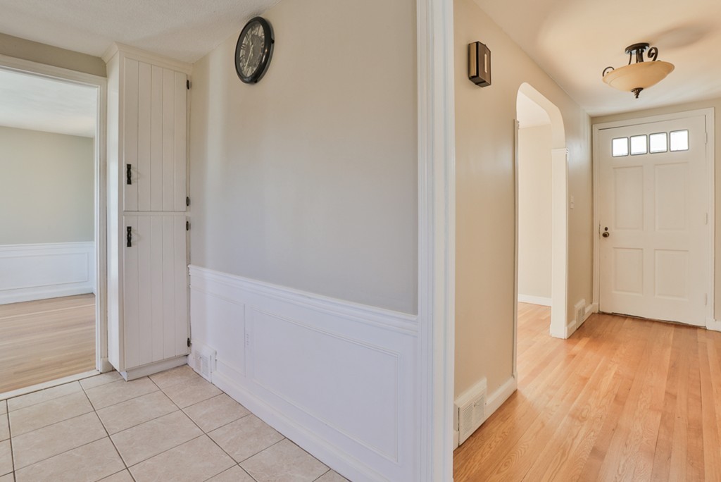 15 Elmcrest Road Wakefield, MA 01880 - Photo 8 of 30 Gallery Image 8