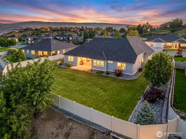 $995,000 | 2042 Maiden Lane, Wenatchee, WA 98801