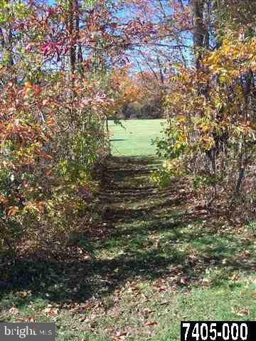 820 East Butter Road York, PA 17406 - Photo 23 of 25 Gallery Image 23