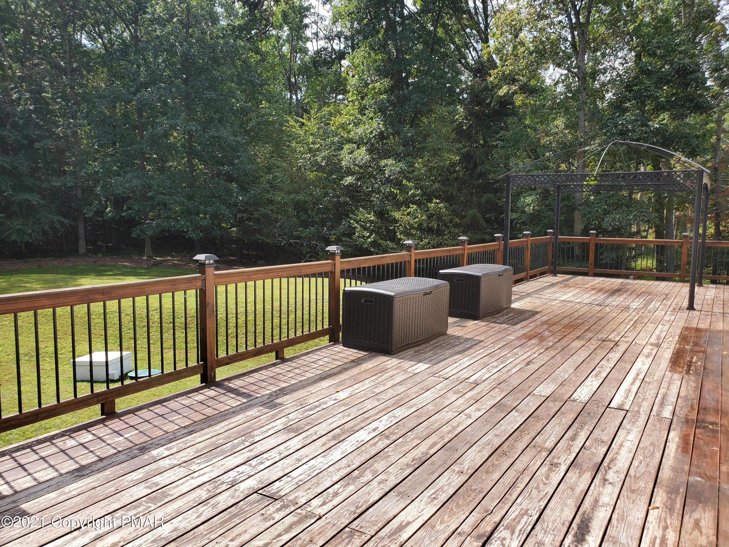 284 Powder Horn Road Henryville, PA 18332 - Photo 33 of 42 a view of a roof deck