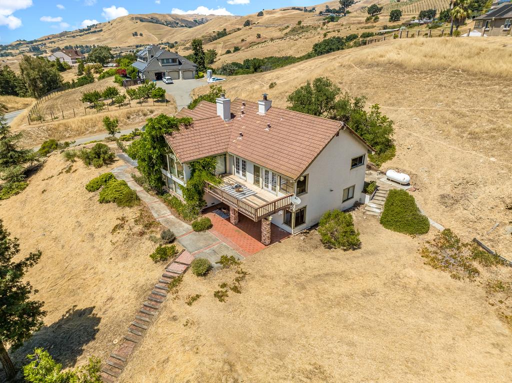 3045 3 Springs Road San Jose, CA 95140 - Photo 5 of 35 Gallery Image 5
