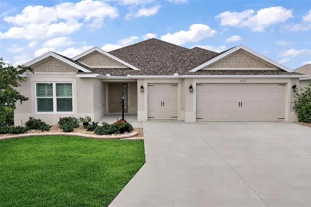 $469,000 | 1645 McLucas Lane, The Villages, FL 34762