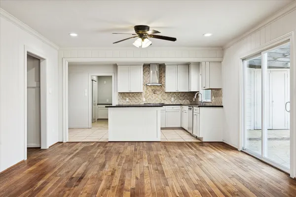 $6,000 | 2506 Avalon Place, Houston, TX 77019