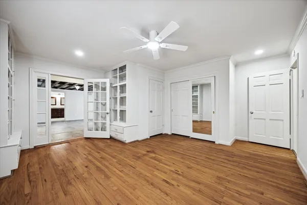 $6,000 | 2506 Avalon Place, Houston, TX 77019