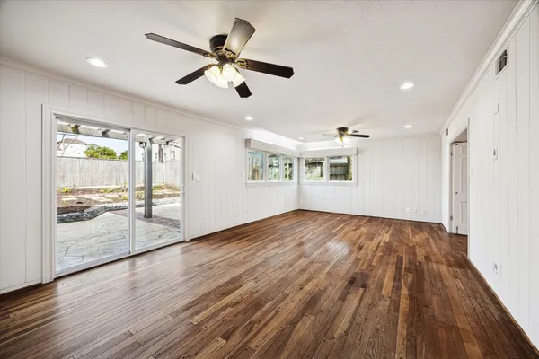 $6,000 | 2506 Avalon Place, Houston, TX 77019