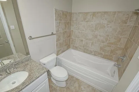 $1,950 | 1201 Canal Street, Unit 358, New Orleans, LA 70112