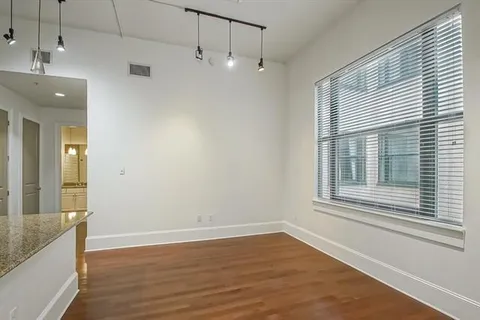 $1,950 | 1201 Canal Street, Unit 358, New Orleans, LA 70112