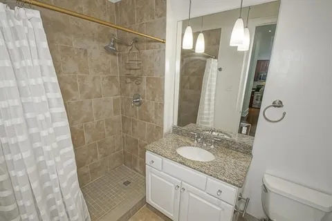 $1,950 | 1201 Canal Street, Unit 358, New Orleans, LA 70112