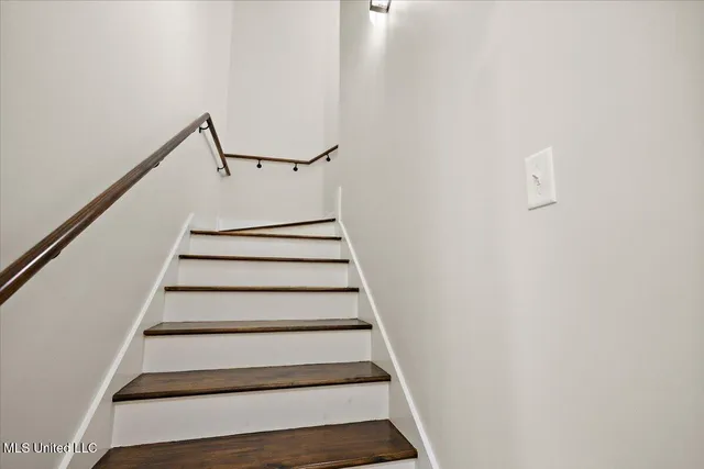 $595,000 | 111 Grand Oak Boulevard, Clinton, MS 39056