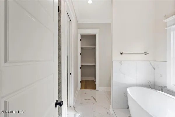 $595,000 | 111 Grand Oak Boulevard, Clinton, MS 39056