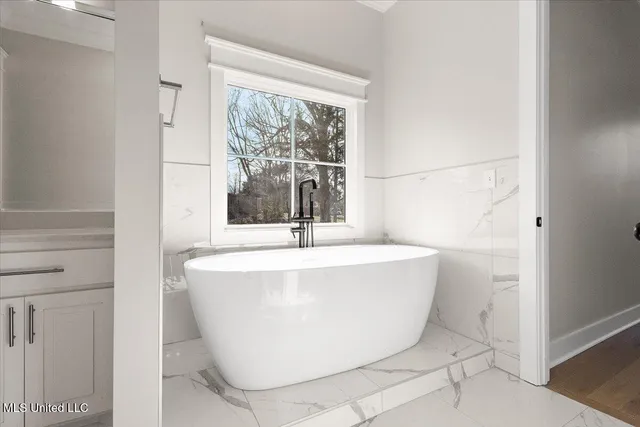 $595,000 | 111 Grand Oak Boulevard, Clinton, MS 39056